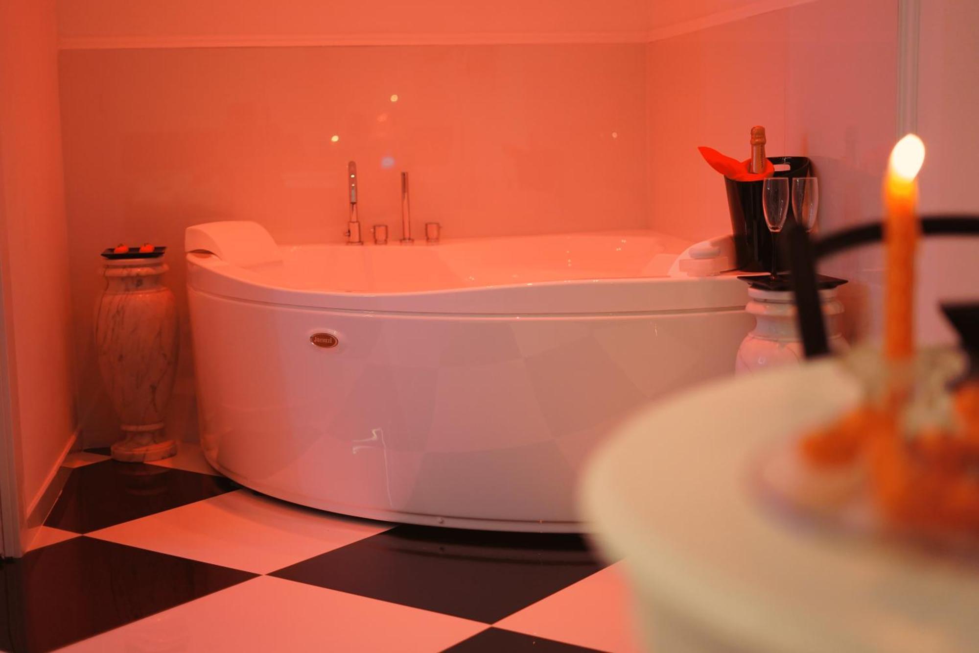Alchimia Spa & Centro Benessere Mesagne Bagian luar foto